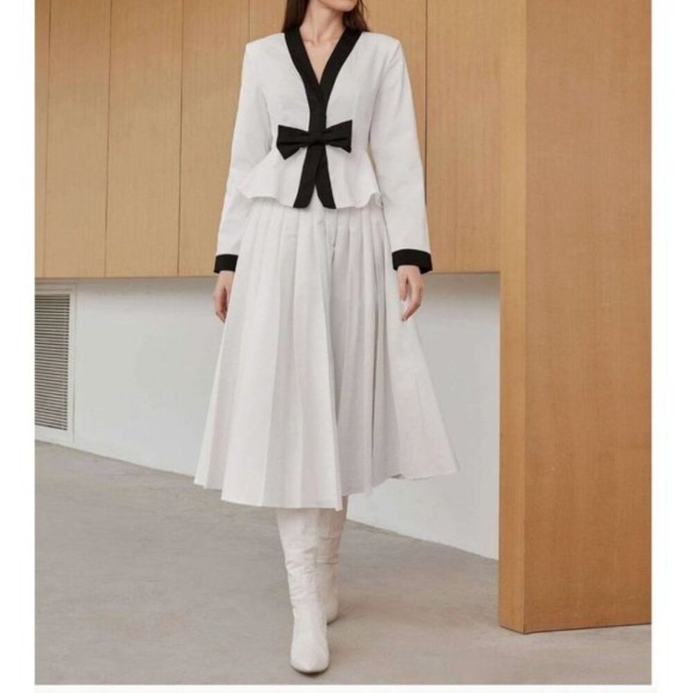 Peplum Waist Pleated Hem Dress